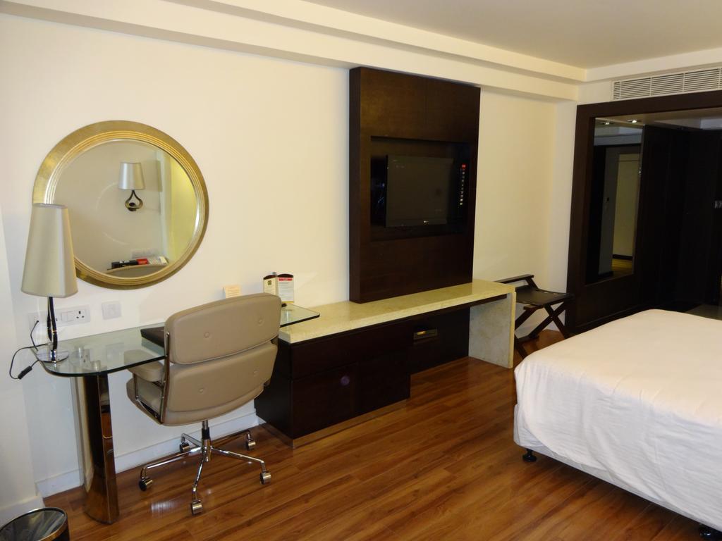 Savera Hotel Chennai Cameră foto